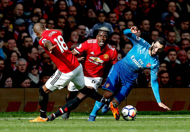 兩人摩擦出 兩人摩擦出